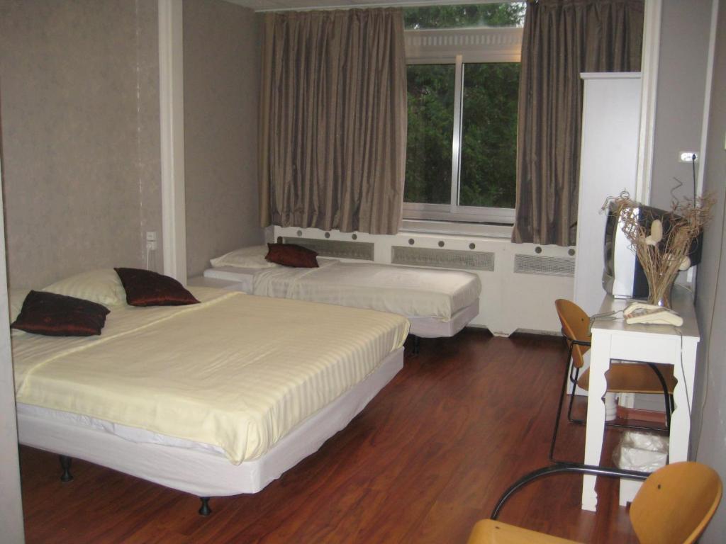 Floris Hotel Rotterdam Bilik gambar